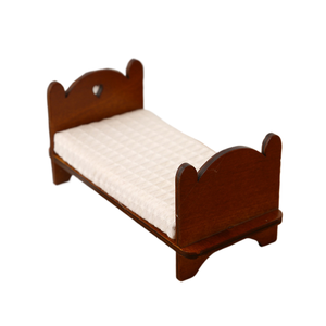 Bonne qualité haochang 1:12 maison de <span class=keywords><strong>poupée</strong></span> mini meubles décoration chambre scène simulation modèle noyer <span class=keywords><strong>vintage</strong></span> <span class=keywords><strong>lit</strong></span> simple - Product Image 1