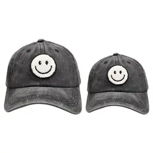 รอยยิ้มใบหน้าหมวกเย็บปักถักร้อยแม่และฉันล้างเชอร์ปามีความสุขใบหน้าหมวกเบสบอล