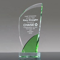 Usine de vente en gros Bouclier de cristal Logo personnalisé personnel Gravure laser Crystal Awards Verre Trophée Entreprise Distribution