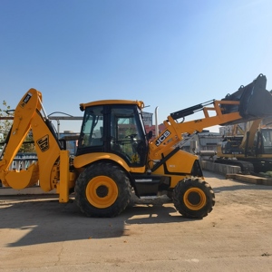 Chargeuse-pelleteuse JCB 3CX d'origine britannique, située à Shanghai, en excellent état, bien entretenue, entièrement testée, peinture d'origine. - Product Image 4
