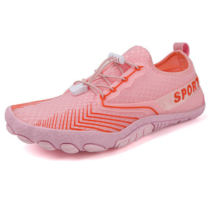 Zapatos de Surf Rosados de Secado Rápido con Suela Acolchada Segmentada para Snorkel y Caminatas junto al Lago - Product Image 1