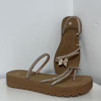 Schmetterlings-Sandalen für Damen aus PU-Leder mit Strass, elastischem Riemen, Slingback, flach, rutschfest, breite Passform, Strand- und Freizeitsandalen