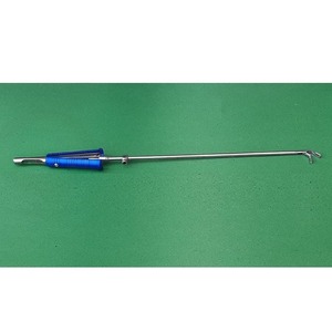Pince à nœuds en acier inoxydable à 45 degrés, réutilisable, instrument manuel pour la chirurgie cardiaque et les applications de suture - Product Image 2