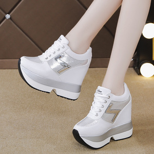 Xuanhui Nouvelles Baskets de Sport Décontractées à Lacets pour Femme, Plateforme <span class=keywords><strong>Compensée</strong></span> Épaisse et Confortable pour un Gain de Hauteur - Product Image 3