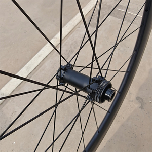 Roues de vélo de route en <span class=keywords><strong>carbone</strong></span> 1428g, jantes Toray T800 700C, hauteur de cadre 50mm, moyeu à cliquet étoile, frein à disque - Product Image 6