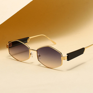 Lunettes de soleil style punk hip-hop disco, monture en métal doré, protection UV400, unisexe, mode, tenues de voyage - Product Image 4