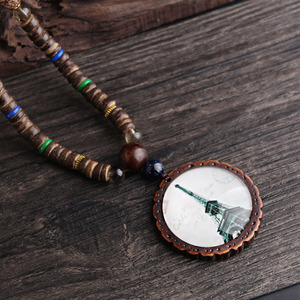Collier ethnique en plumes de paon de nouvelle conception, collier vintage en bois de santal fait à la main au Népal, long collier pour femmes - Product Image 5