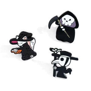 Venta al por mayor broche de calabaza de dibujos animados de Halloween al por mayor <span class=keywords><strong>Jack</strong></span> Sally insignia divertida de Navidad técnica de esmalte duro para el Año Nuevo chino - Product Image 6