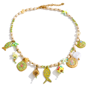 JINYOU 5885 Collana Bohemien Placcata Oro in Acciaio Inossidabile con <span class=keywords><strong>Perline</strong></span> in <span class=keywords><strong>Legno</strong></span>, Ciondoli Smaltati a Forma di Pesce, Stella Marina, Perle e Resina - Product Image 1