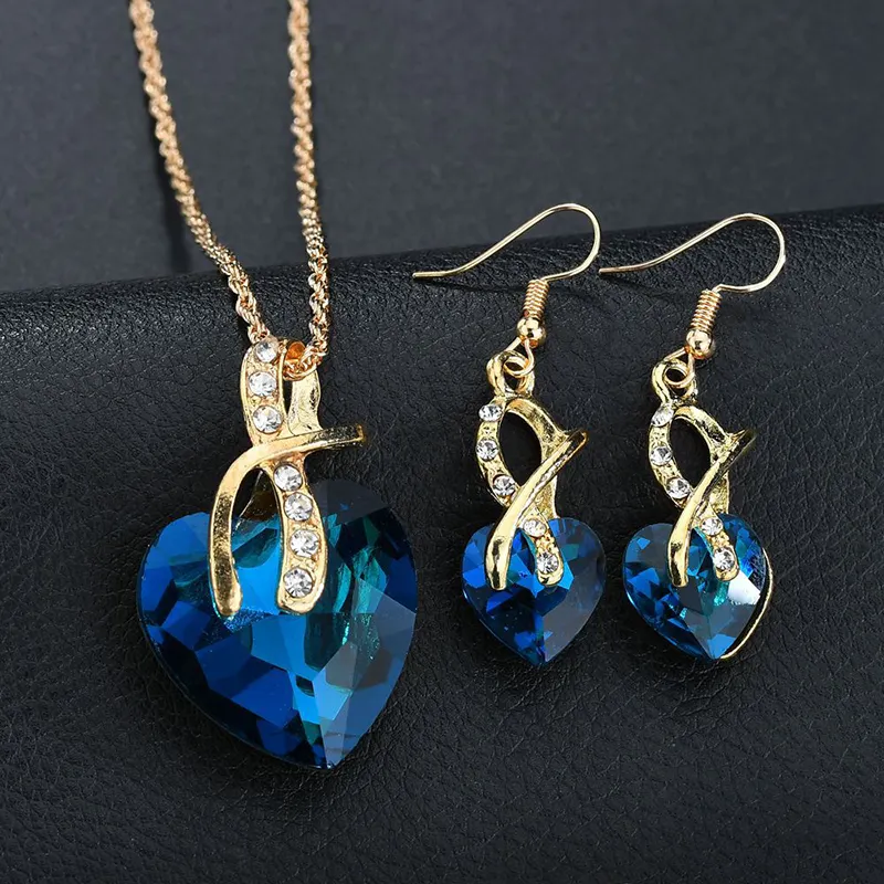 Mehrfarbig erhältlich Crystal Heart Design Halskette und Ohrringe Sets