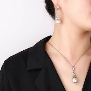 High Quality Eco-friendly Copper Gold Plated Micro Pave Full Diamond 16-14mm Pearl Leaf Design Dainty Bridal Jewelry <b>Set</b> - Product Image 6
