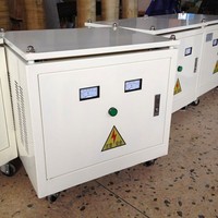 Transformateur d'isolement triphasé 1KVA-10KVA à trois enroulements, élévateur et abaisseur de tension, 110V vers 380V/220V