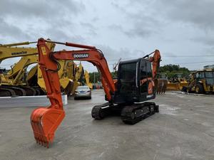 Mini-pelleuse Doosan DH60-7 d'occasion, efficace et maniable, dotée d'une cabine d'opérateur confortable et d'une faible consommation de carburant - Product Image 3