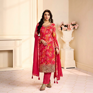 Traje Tradicional Rojo Chinon para Mujer de Dhwaja Export, Corte Regular, Largo hasta el Tobillo, Semi-Cosido, con Estampado Digital, Ideal para Bodas y Graduaciones - Product Image 1