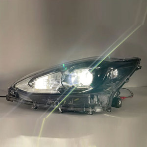 Une paire de phares de voiture pour Toyota <span class=keywords><strong>Aqua</strong></span> 2017 2018 NHP10 1NZFXE 81130-52M10 81170-52M10 LED projecteur phares DRL - Product Image 3