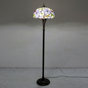 Lámpara de Pie LED E26/E27 de Estilo Tradicional Hecha a Medida por LongHuiJing, 63 Pulgadas de Alto, 16 Pulgadas de Diámetro, Multicolor, Hecha a Mano, para Sala de Estar - Product Image 2