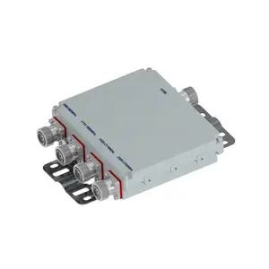 698-960/1710-1880/2300-2700/3300-3800MHz wasserdichter DIN weiblicher Rundfunk-Quadplexer-Combinator