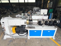 Nouvelle machine d'extrusion bivis conique à rotation inverse, rapport L/D 34:1, marque Beilijia, pour le traitement du PVC/tuyaux, 133 kW haute puissance, PLC
