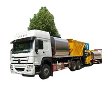 Bitumen 6x4 Sinotruck Howo Bitumen Gravel Synchronous Sealing Car 8 000 Liters Bitumen And 12 000 Liters Rocks