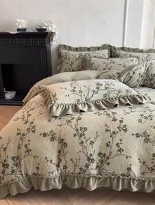 Juego de colcha de terciopelo suave Juego de funda nórdica estilo planta en relieve de lujo Invierno Oliva - Product Image 3