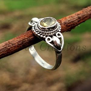 แหวนพลอยซิทรินทรงรี ดีไซน์ไม่สมมาตร เงินแท้ 925 เครื่องประดับชั้นดี แหวนสั่งทำ ผู้ผลิตเครื่องประดับ - Product Image 2