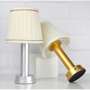 Pin Powered không dây ăn uống Đèn bàn có thể sạc lại pin <span class=keywords><strong>LED</strong></span> nhà hàng ngoài trời có thể sạc lại đèn bàn với vải bóng râm - Product Image 4