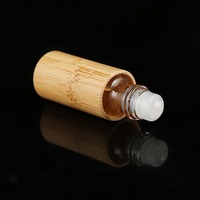 Kemasan Kosmetik Ramah Lingkungan Botol Roller Kaca 10ml untuk Minyak Esensial dengan Roller Baja Tahan Karat