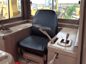 Bulldozer de cadenas CAT D4H usado original de Shanghái con sistema hidráulico completo, 1 año de garantía, en excelentes condiciones - Product Image 5