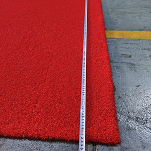 Césped Sintético Rojo, Negro y Rosa Sin Pedido Mínimo, Pista de Atletismo, Césped Artificial para Trineo, 16MM, Logotipo Personalizado, Césped para Gimnasio con Líneas Blancas - Product Image 3