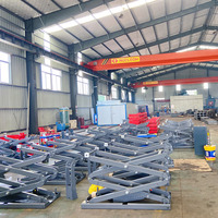 Orta Yükseklikte 4 Ton Hidrolik Araba Yıkama Lifti Elektrikli Makaslı Araç Lifti Düşük Profil Hidrolik Oto Lifti