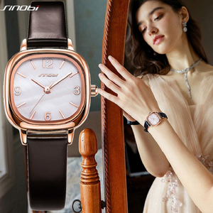 Reloj de pulsera cuadrado de lujo con esfera artística de nácar para mujer - Product Image 1