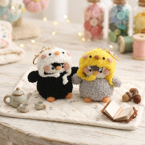 El Yapımı Mini Tığ İşi Penguen Anahtarlık Oyuncak Charm Toptan Sevimli Karikatür Amigurumi Örme Hayvan Çanta Süsü Peluş Oyuncak Anahtarlık - Product Image 1