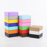 Boîte d'expédition en carton ondulé avec revêtement UV gaufré, blanc, bleu, rose, logo personnalisé pour emballage cadeau, cosmétique, boîte en papier