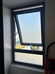 <span class=keywords><strong>Fenêtre</strong></span> à battant en alliage d'aluminium noir avec double vitrage pour les murs extérieurs des bâtiments, isolation phonique et thermique - Product Image 5