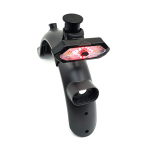 Soporte y luz de dirección de flecha para <span class=keywords><strong>Xiaomi</strong></span> M365/Pro/1S/<span class=keywords><strong>Essential</strong></span>/Pro 2/ES1 piezas de repuesto para patinete eléctrico - Product Image 5