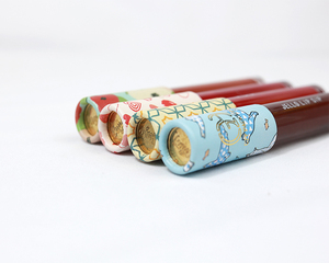 Emballage de <span class=keywords><strong>tube</strong></span> de gloss à lèvres personnalisé avec logo d'artiste, capuchon rond en papier unique, contenants pour gloss à lèvres, tubes à rouge à lèvres cosmétiques vides - Product Image 6