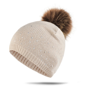 <span class=keywords><strong>Bonnet</strong></span> souple en laine mélangée de haute qualité <span class=keywords><strong>pour</strong></span> femmes chapeau confortable d'hiver avec diamant scintillant strass véritable <span class=keywords><strong>fourrure</strong></span> <span class=keywords><strong>pompon</strong></span> portable - Product Image 5