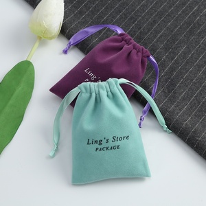 Bolsa de Embalaje de Joyería de Lujo para Mujer de 7*9 cm, Bolsa de Terciopelo Grueso Personalizada con Logotipo, Mini Bolsillo para Proyector - Product Image 4