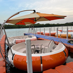 Barca Elettrica Galleggiante a Forma di Ciambella per 6-8 Persone con Barbecue e Ombrellone, Attrezzatura per Divertimento Acquatico per Laghi, Fiumi e Resort - Product Image 4