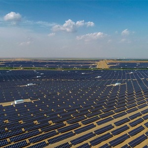 Système d'énergie solaire 10 MW monocristallin, kit complet avec onduleur MPPT pour montage au sol commercial - Product Image 2