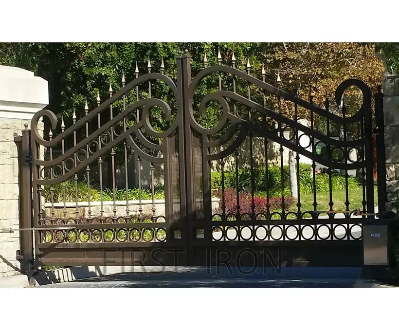 La sicurezza forte in ferro battuto cancello principale, grande materiale elegante giardino cancello carraio design