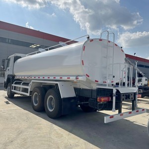 Camión Cisterna Móvil HOWO 6x4 al por Mayor, Nuevo, en Venta Caliente, para Suministro de Agua Potable - Product Image 4
