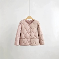 Blouson court matelassé élégant et léger en polyester à motif Argyle pour femme, col en V, hiver, grande taille, coupe ample