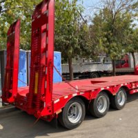 Semi-remorque surbaissée robuste 120T à 3 essieux avec poutre principale renforcée et pneus radiaux 12R22.5 pour l'industrie minière