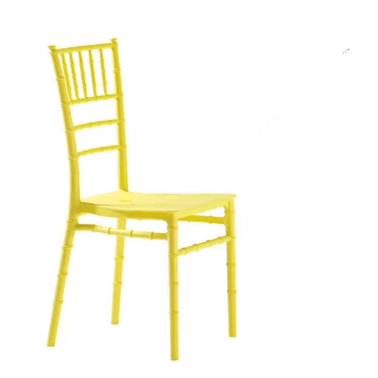白い宴会家具樹脂プラスチックPPスタッキングゴールドウェディングイベントキアヴァリティファニー椅子カラフルなクッション付き