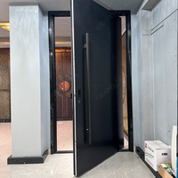 Porte extérieure simple en aluminium moulé moderne, sur mesure, gris, avec ligne encastrée diagonale et poignée longue, vente en gros