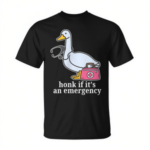 Honk If Its An Emergency Goose Nurse - Camiseta negra para mujer, talla grande - Product Image 2