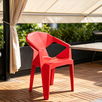 Chaise de salle à manger modulaire légère empilable confortable et écologique en plastique pour une utilisation extérieure personnalisée Restaurants Cafés Événements
