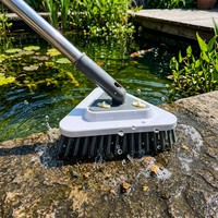 Brosse de nettoyage triangulaire 3 en 1 à long manche en acier inoxydable avec tampon de serpillière remplaçable et brosse à poils durs