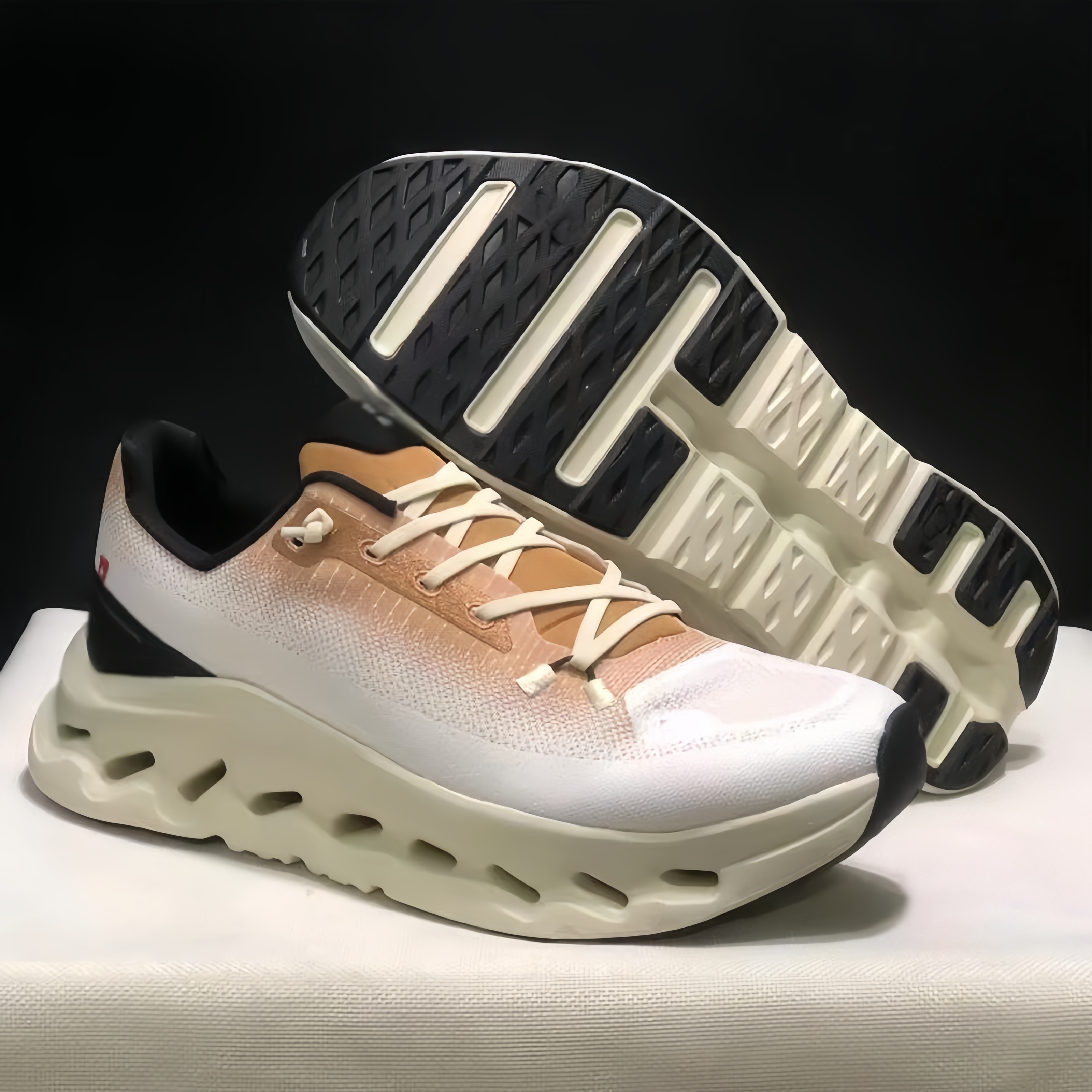 chaussures nuage-or